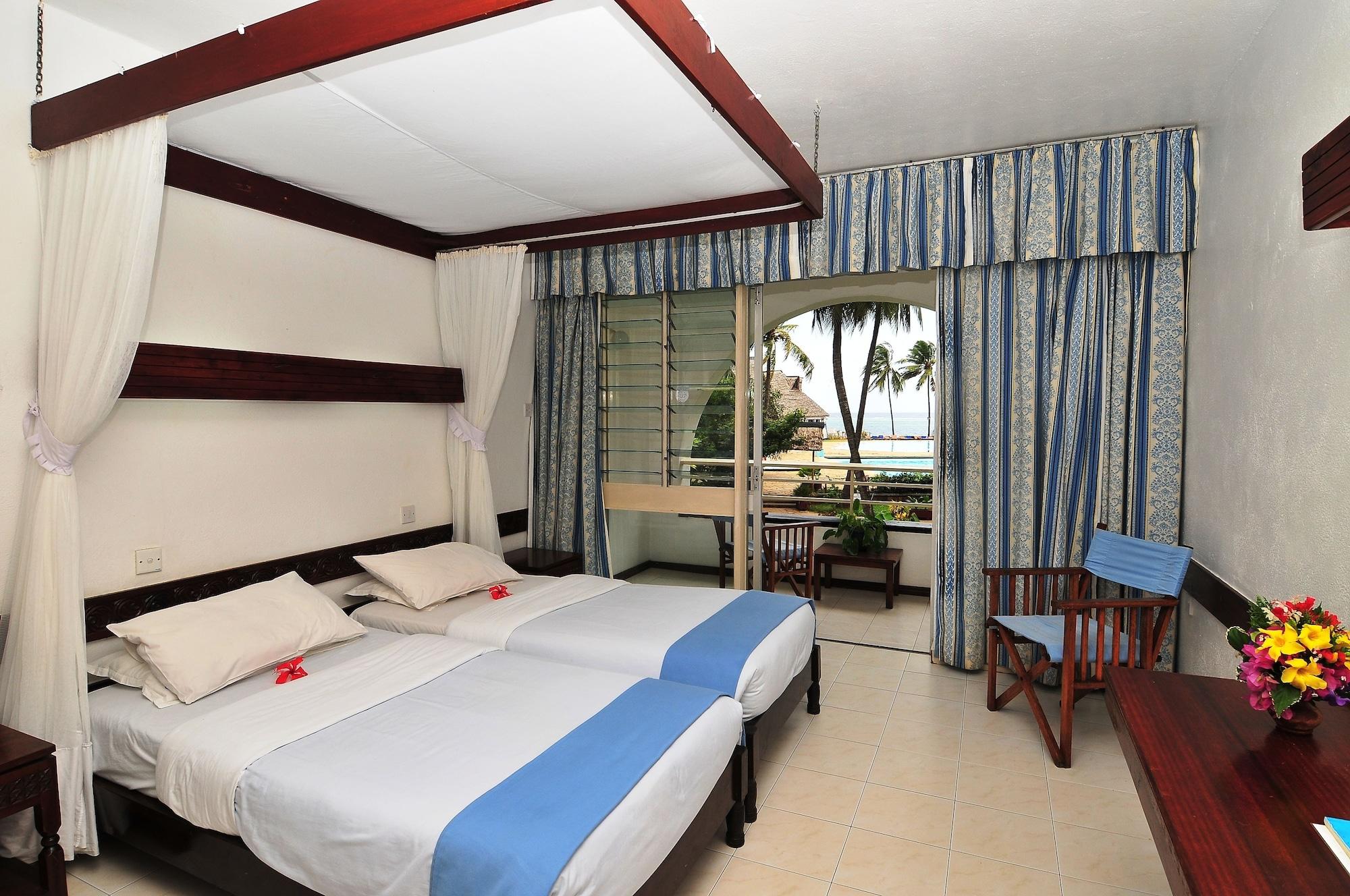 Reef Hotel Mombasa Esterno foto