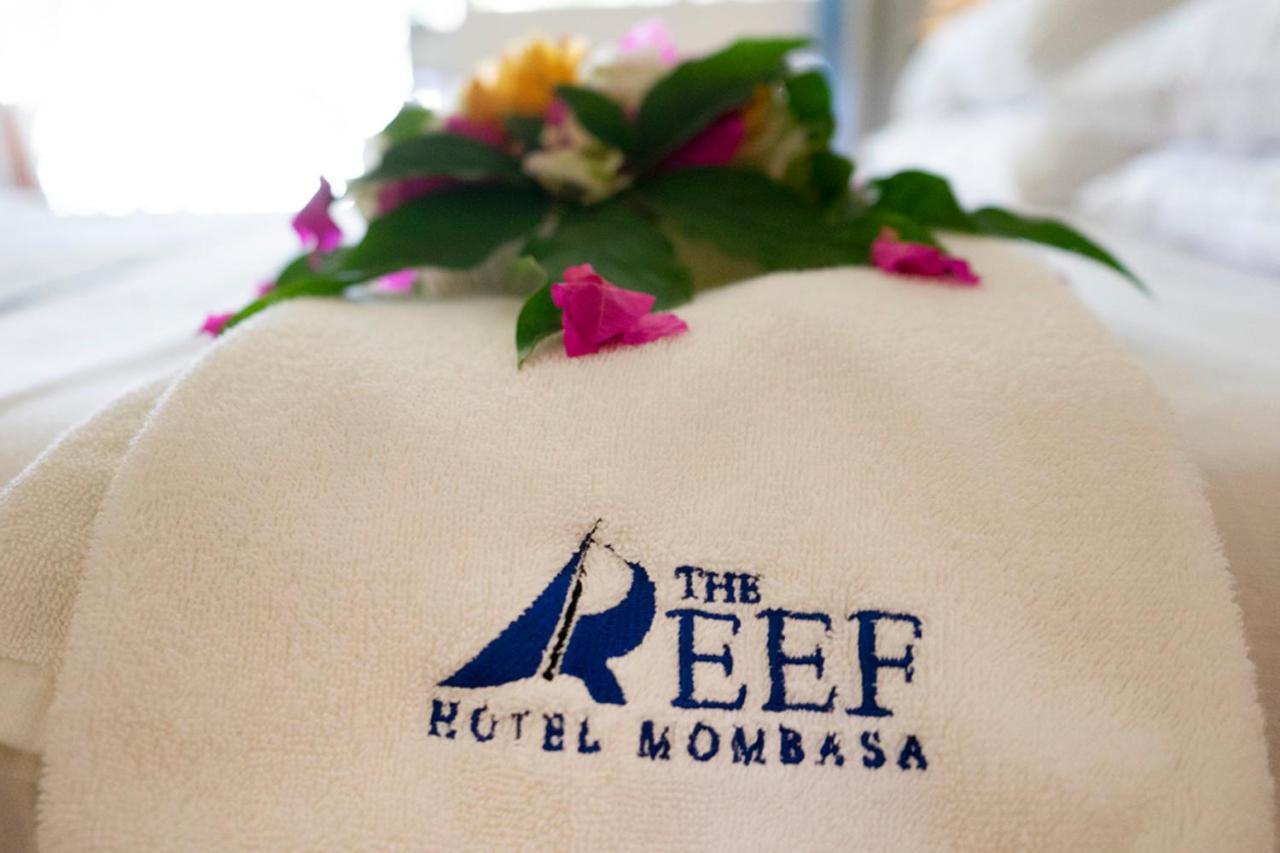 Reef Hotel Mombasa Esterno foto